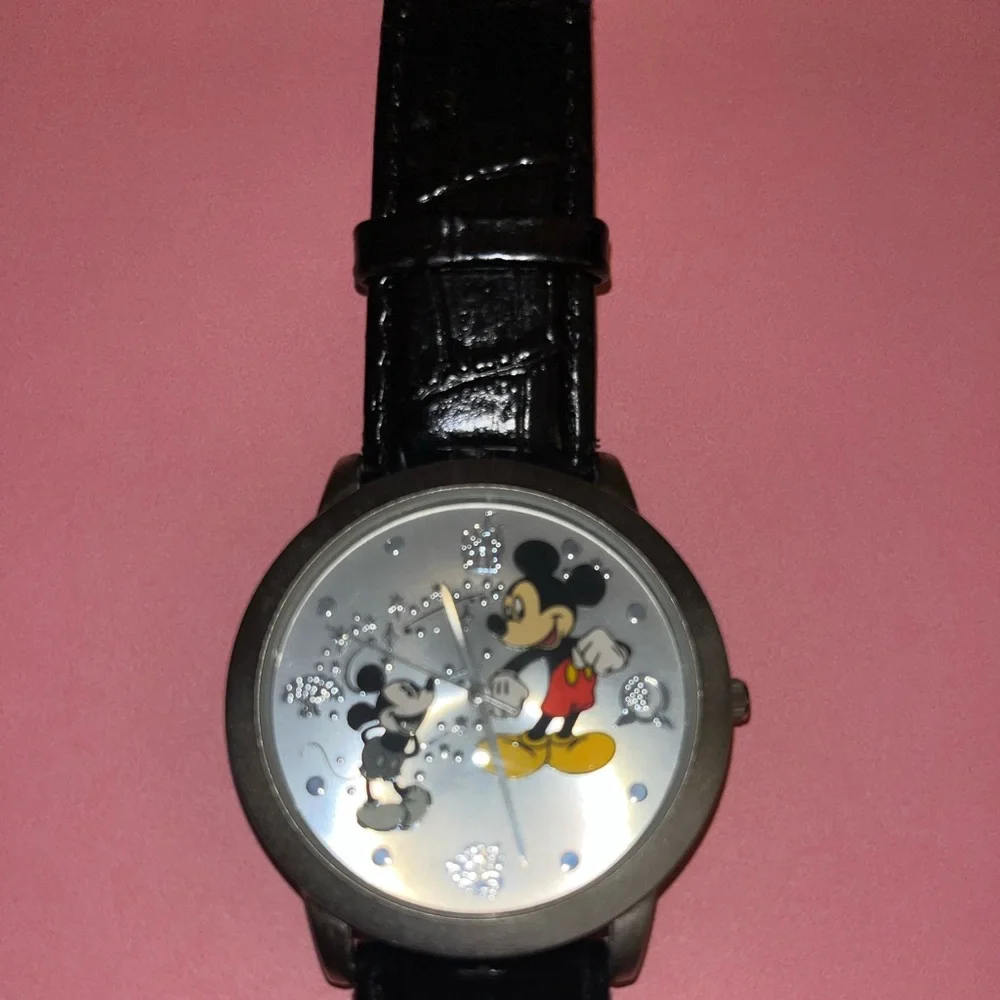 Disney Mickey Mouse Watch - Picture 3 of 3